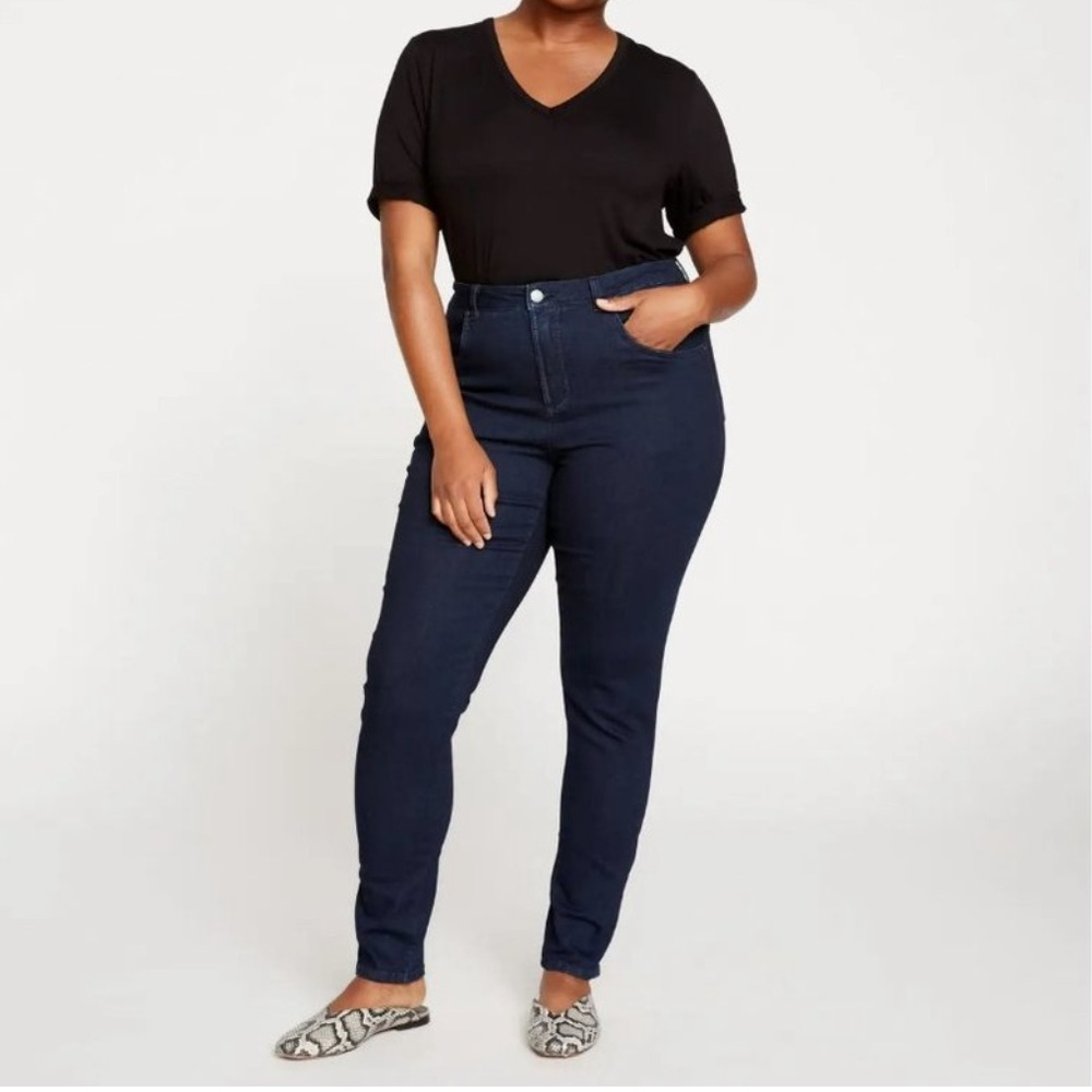 Universal Standard Women's Skinny Jeans - Dark Blue